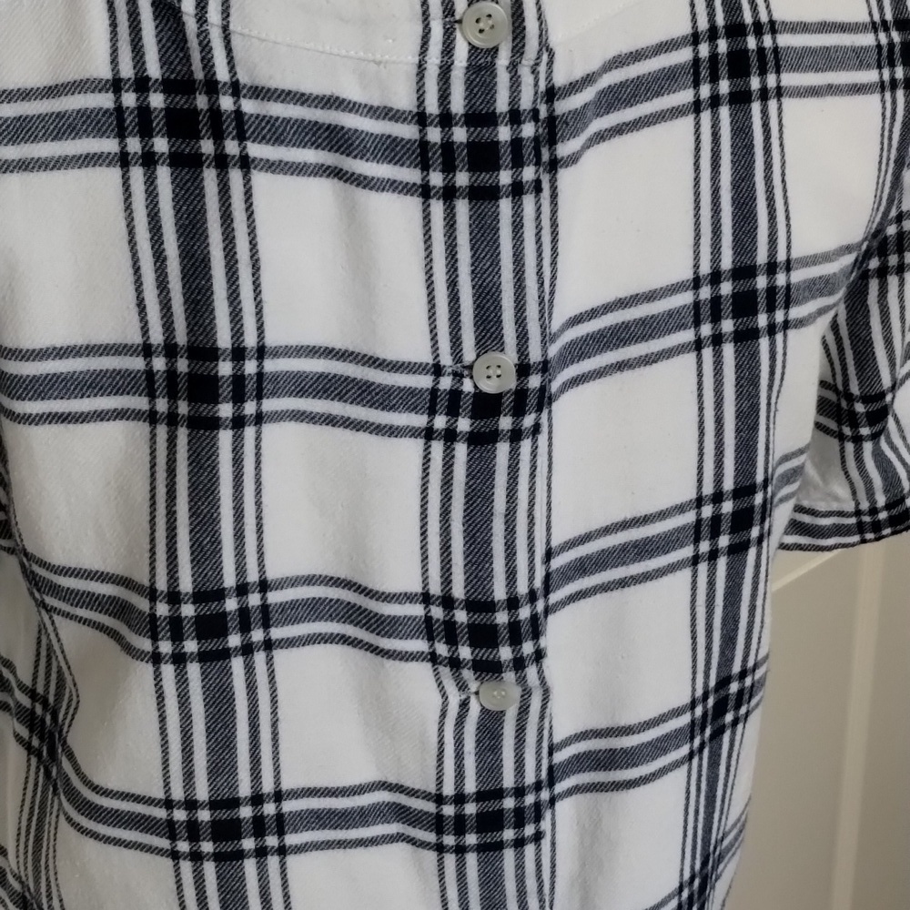 Madewell women's small button back blue/white plaid flannel feel material top - Picture 6 of 13